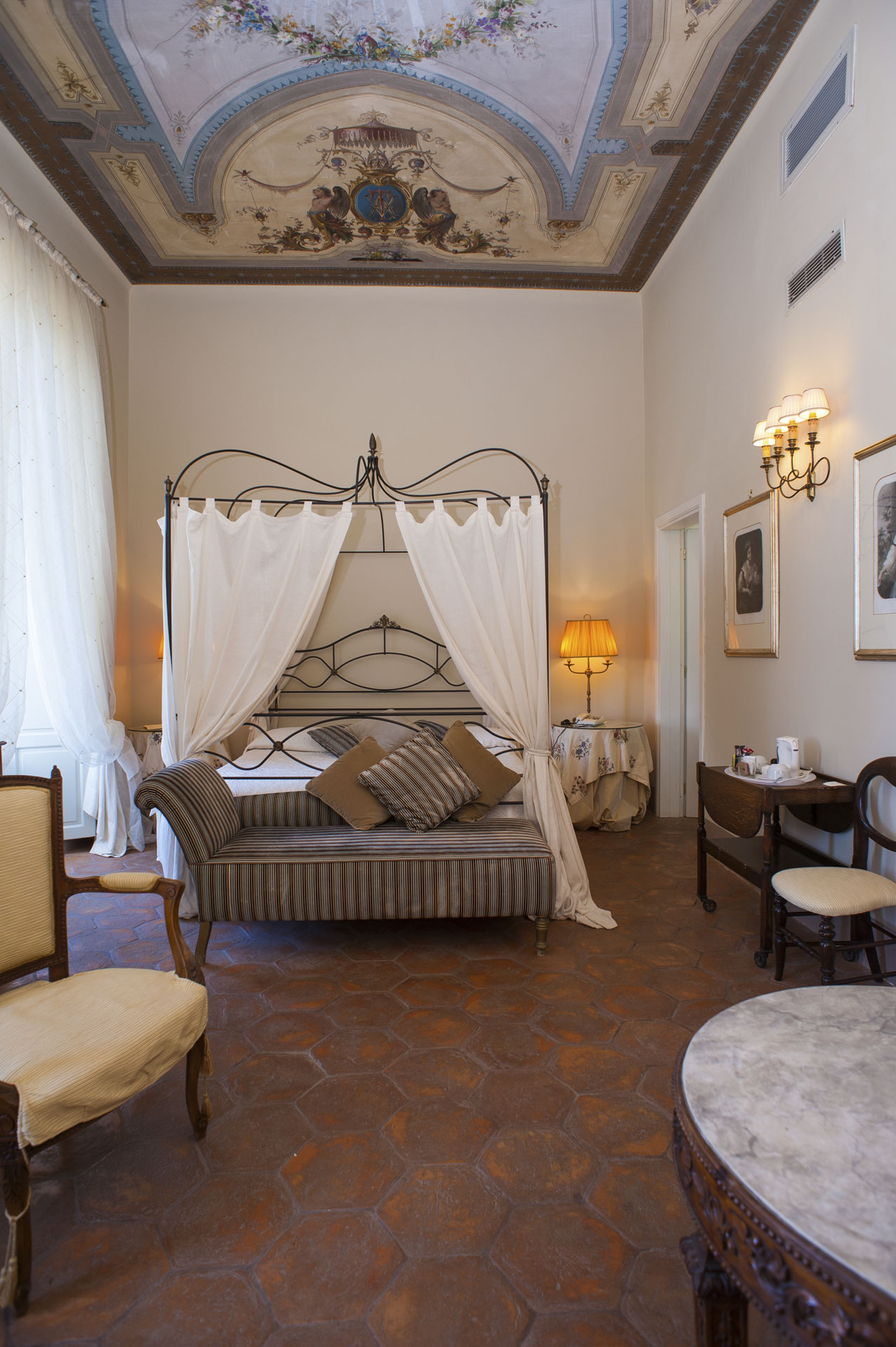 Hotel Villa Ottone Isola d'Elba camera matrimoniale colombe
